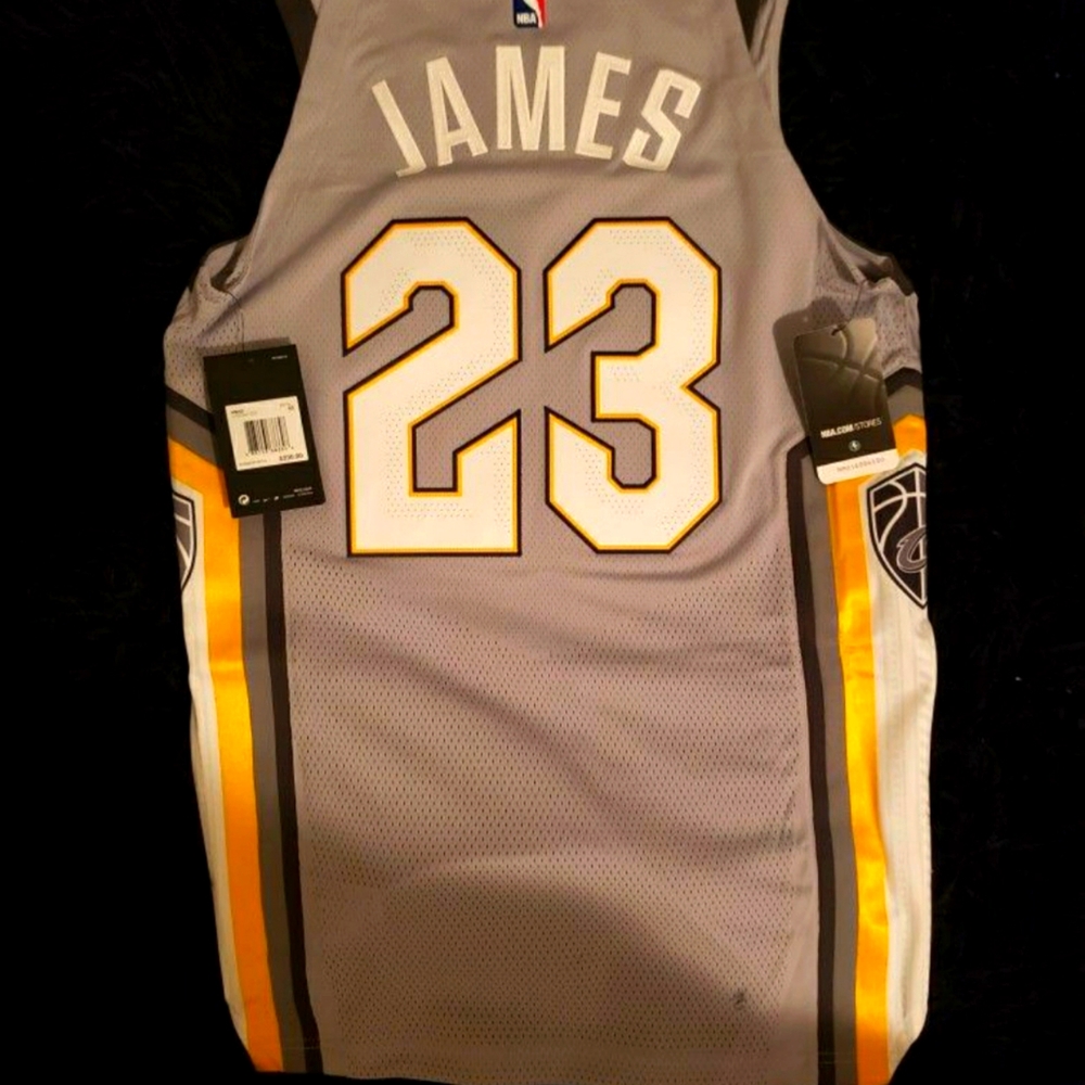 Lebron James jersey